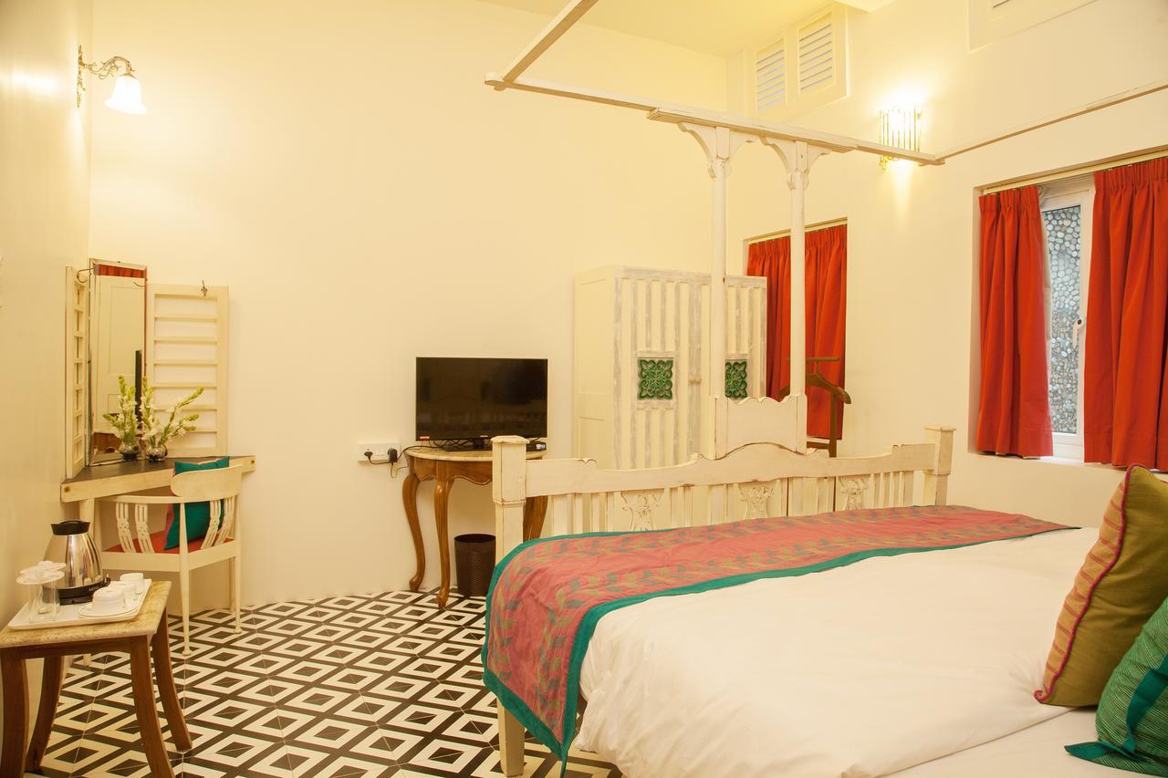 The Ivy House Bed & Breakfast Kolkata Exterior photo