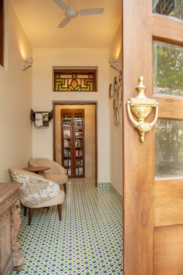 The Ivy House Bed & Breakfast Kolkata Exterior photo